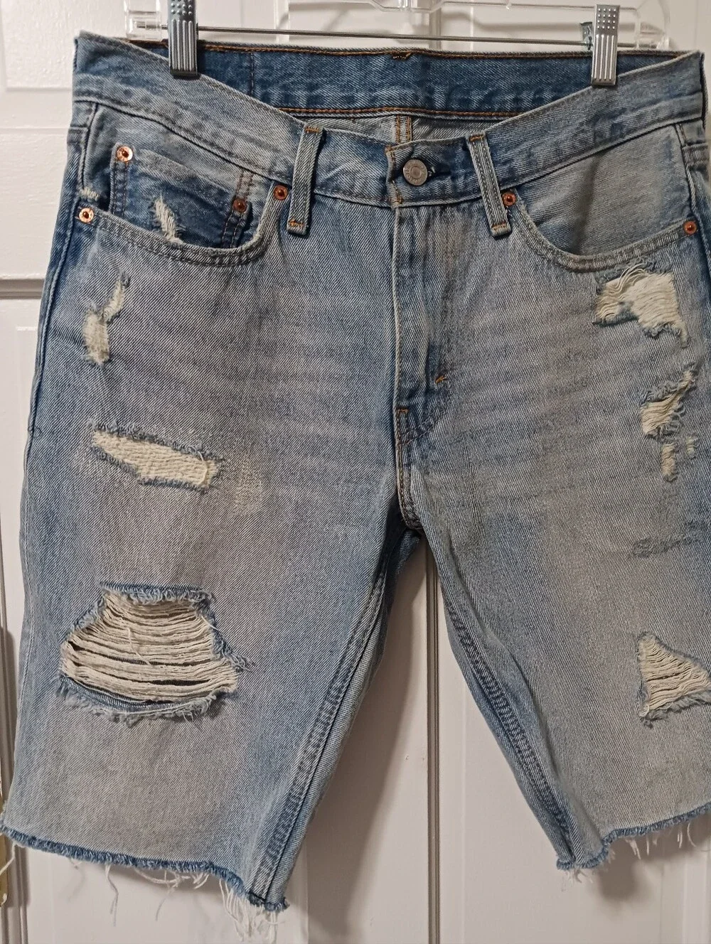 Men's Levi's 511 Slim Fit Cut Off Denim Size 32 Distressed Shorts 36555-0275
